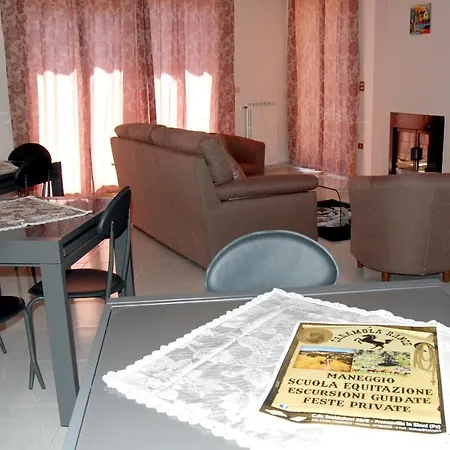 With 3 Bedrooms In With Wonderful City View And Furnished Balcony 50 Km From The Slopes *