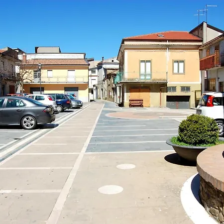 With 3 Bedrooms In With Wonderful City View And Furnished Balcony 50 Km From The Slopes