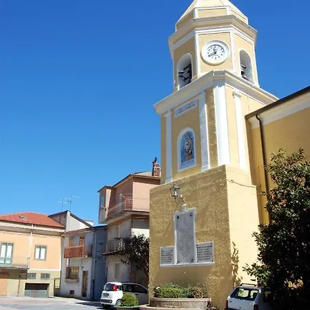 With 3 Bedrooms In With Wonderful City View And Furnished Balcony 50 Km From The Slopes