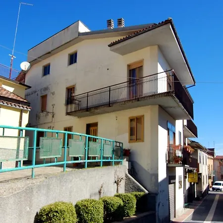 With 3 Bedrooms In With Wonderful City View And Furnished Balcony 50 Km From The Slopes Lejlighed *